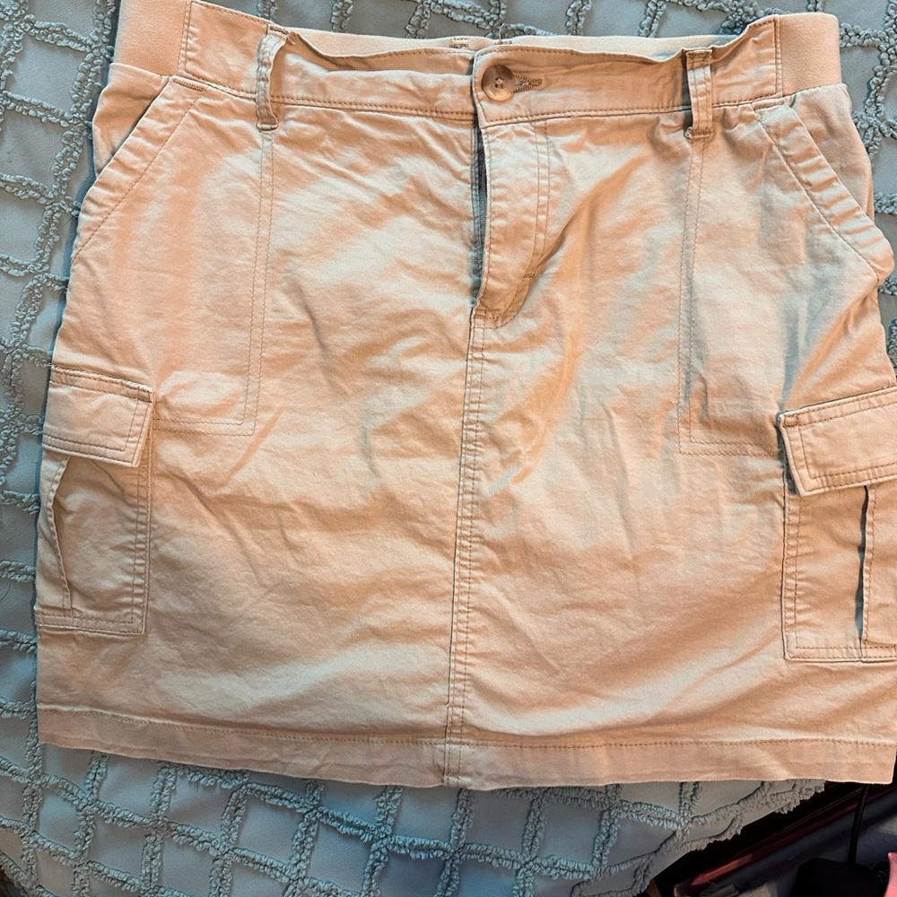 Lee khaki skort
